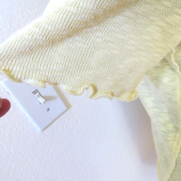 Stone Flowers Women's Knit Tunic Top Butter Yellow Medium EUC - Picture 5 of 10